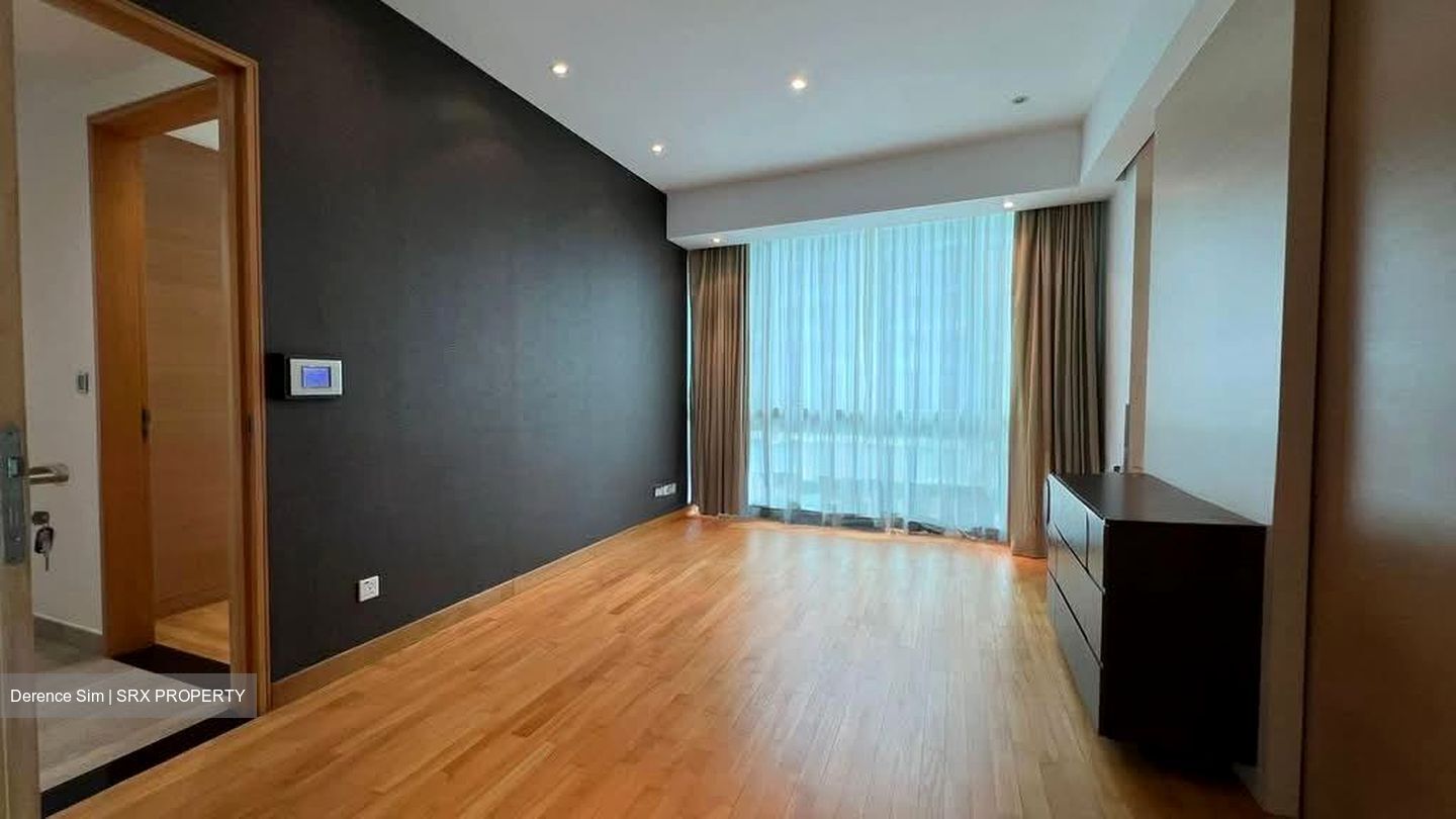 The Light @ Cairnhill (D9), Condominium #569802851